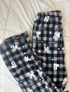 Black & Gray Plaid 'Love Puff' Fleece Pajama Pants